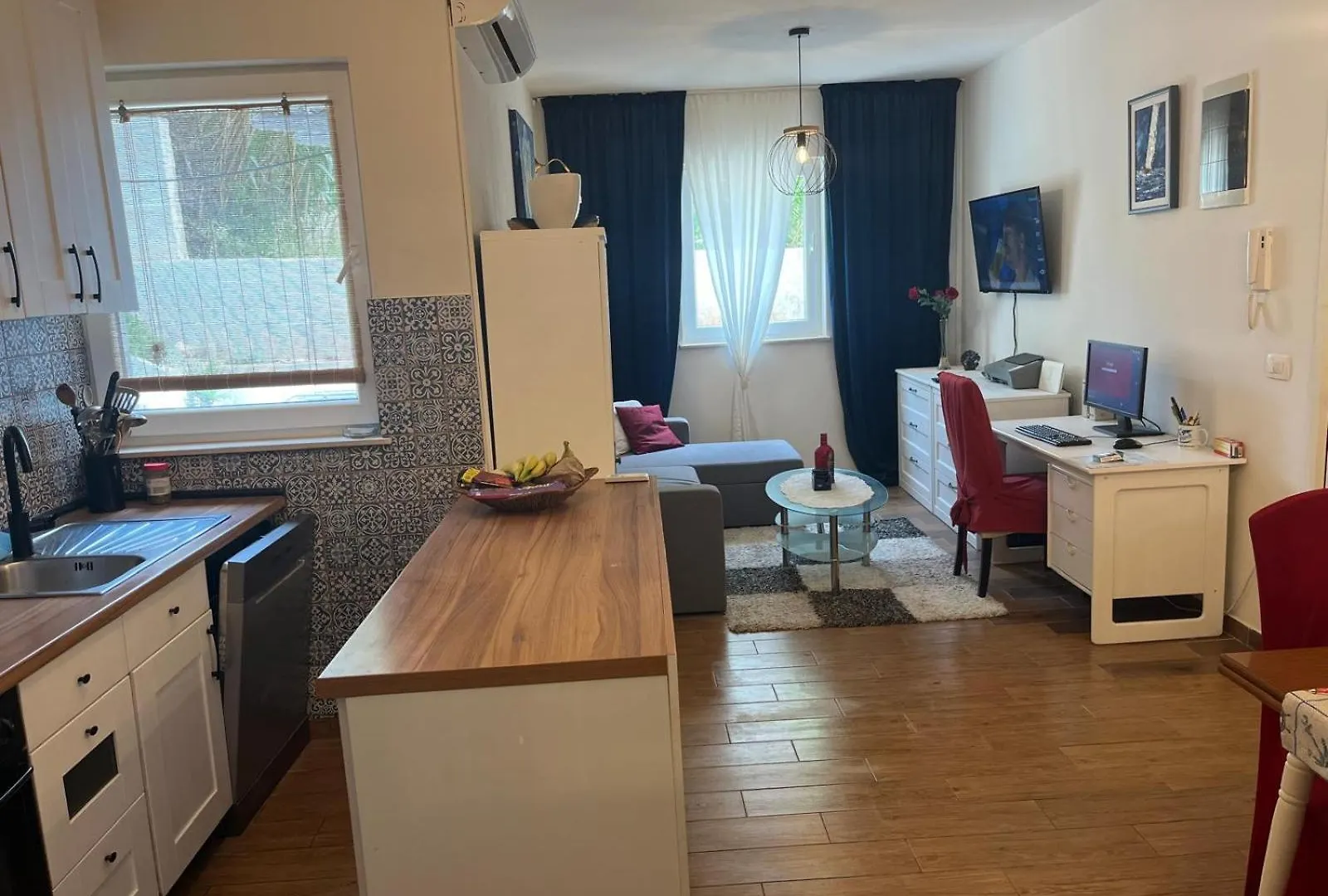 Apartments Perla Dinjiška