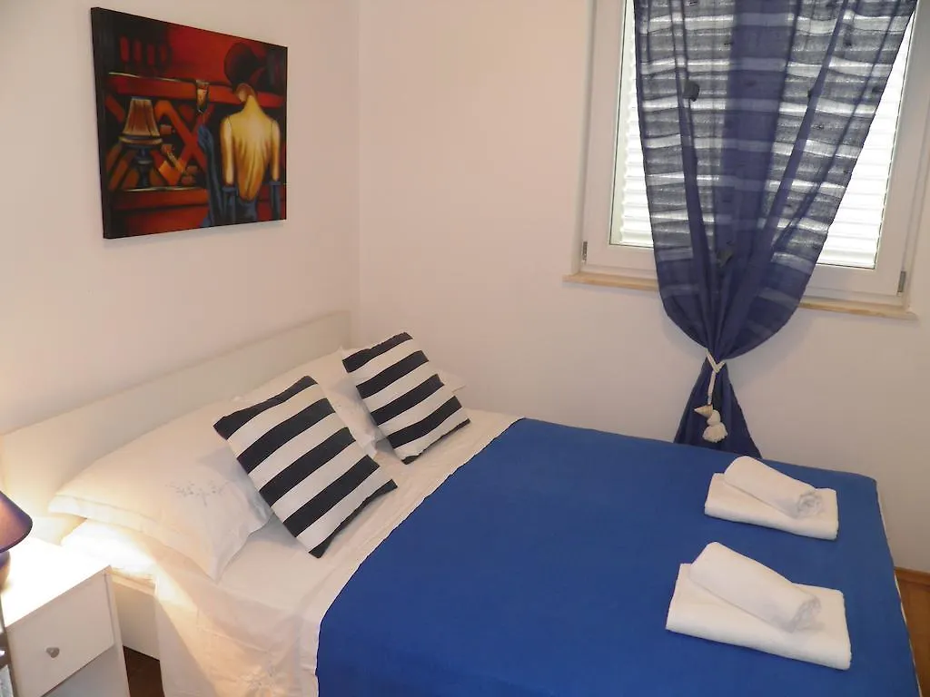 Apartments Perla Dinjiška
