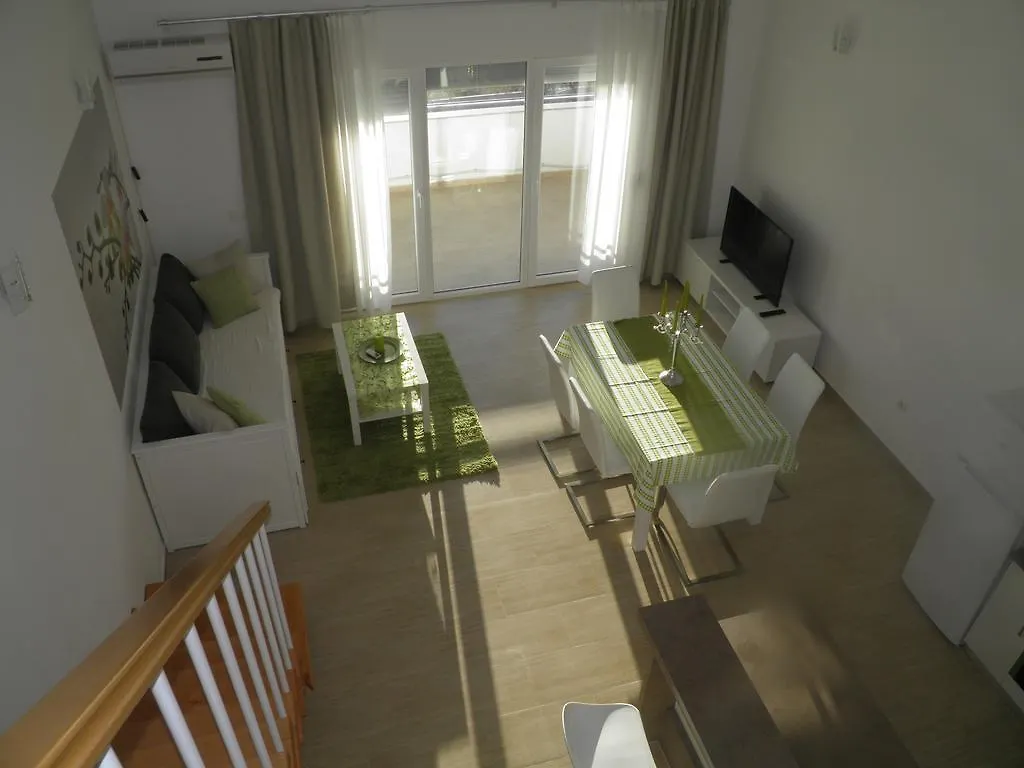 Apartments Perla Dinjiška