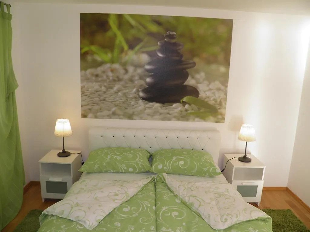 Apartments Perla Dinjiška