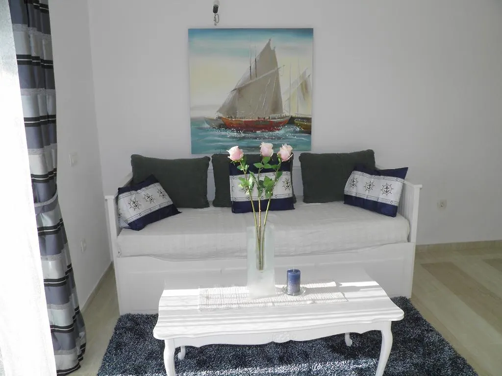 Apartments Perla Dinjiška